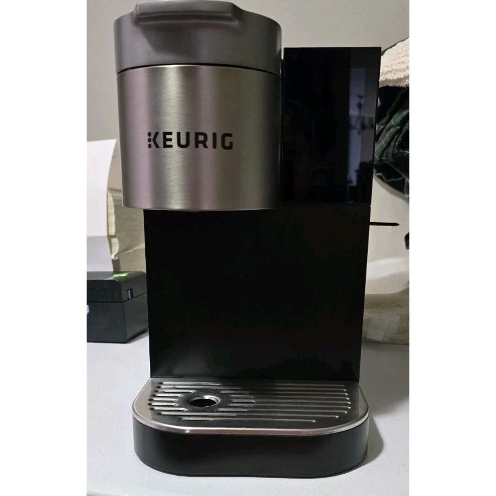 Keurig K-2500 Commercial Single Serve Coffee Maker Plumbed Silver Black K2500